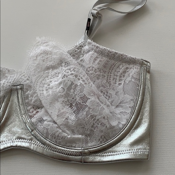 VS || Lined Lace Demi Bra - Picture 5 of 7